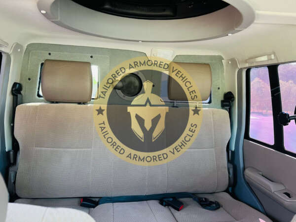 Armoured 79 Double Cabin Pick Up - Image 4