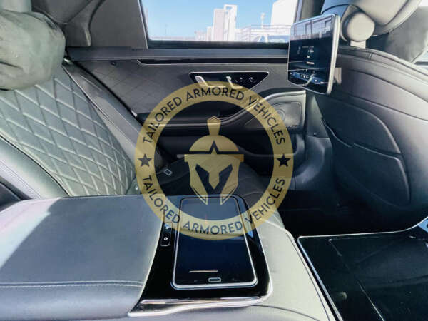 Armoured Mercedes S500 - Image 4